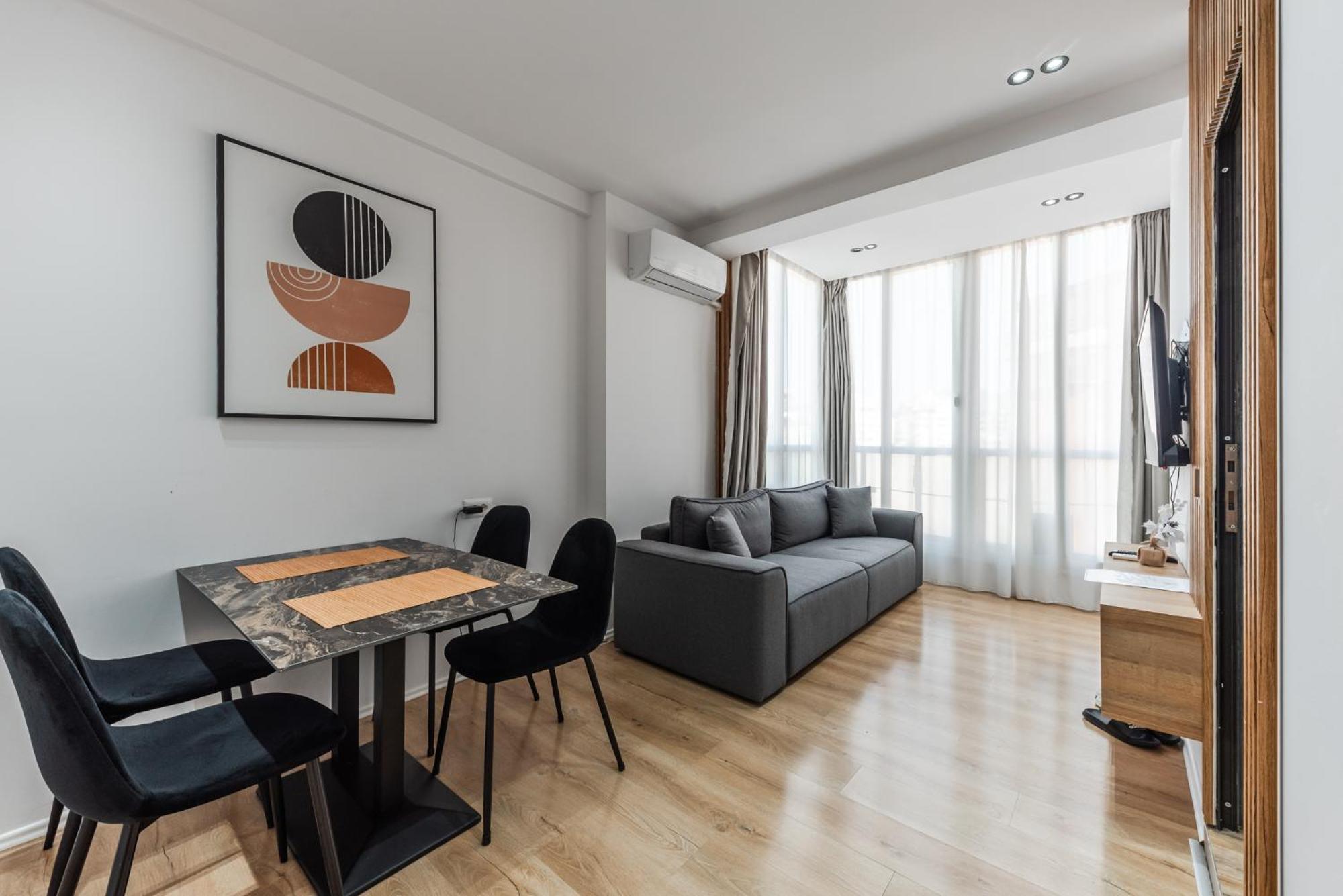 Atelier Apartments By Kondo Stays Tirana Bagian luar foto