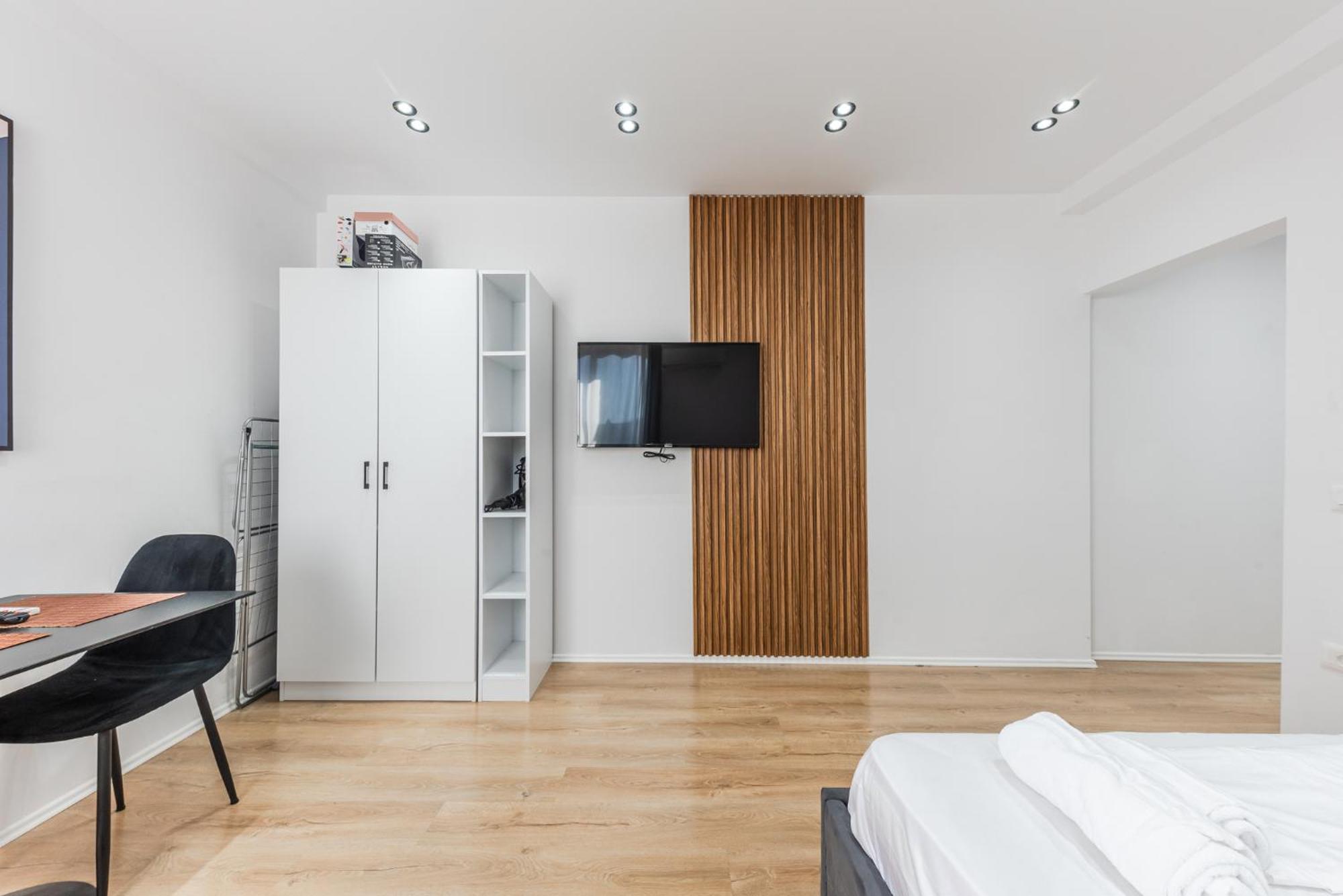 Atelier Apartments By Kondo Stays Tirana Bagian luar foto