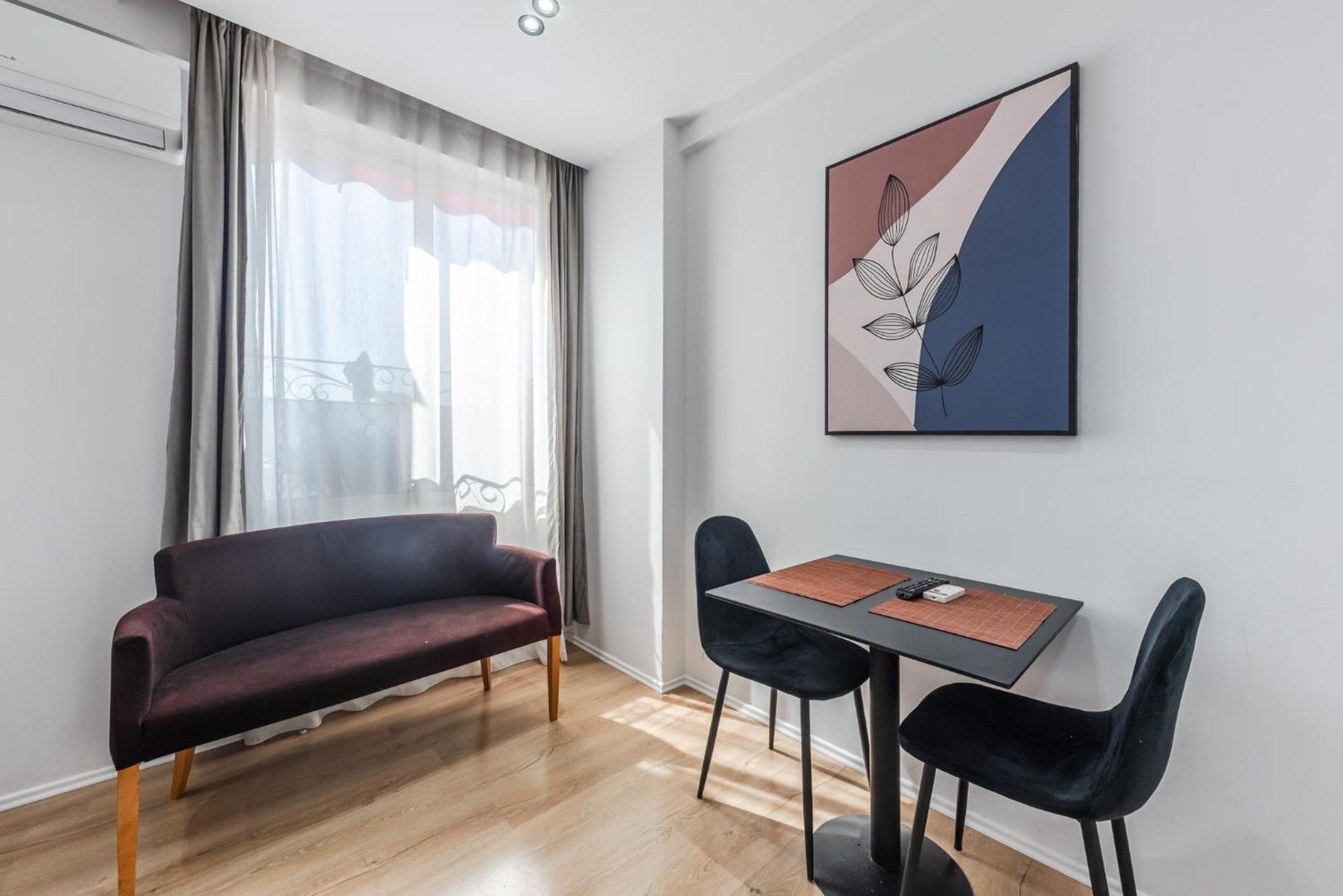 Atelier Apartments By Kondo Stays Tirana Bagian luar foto