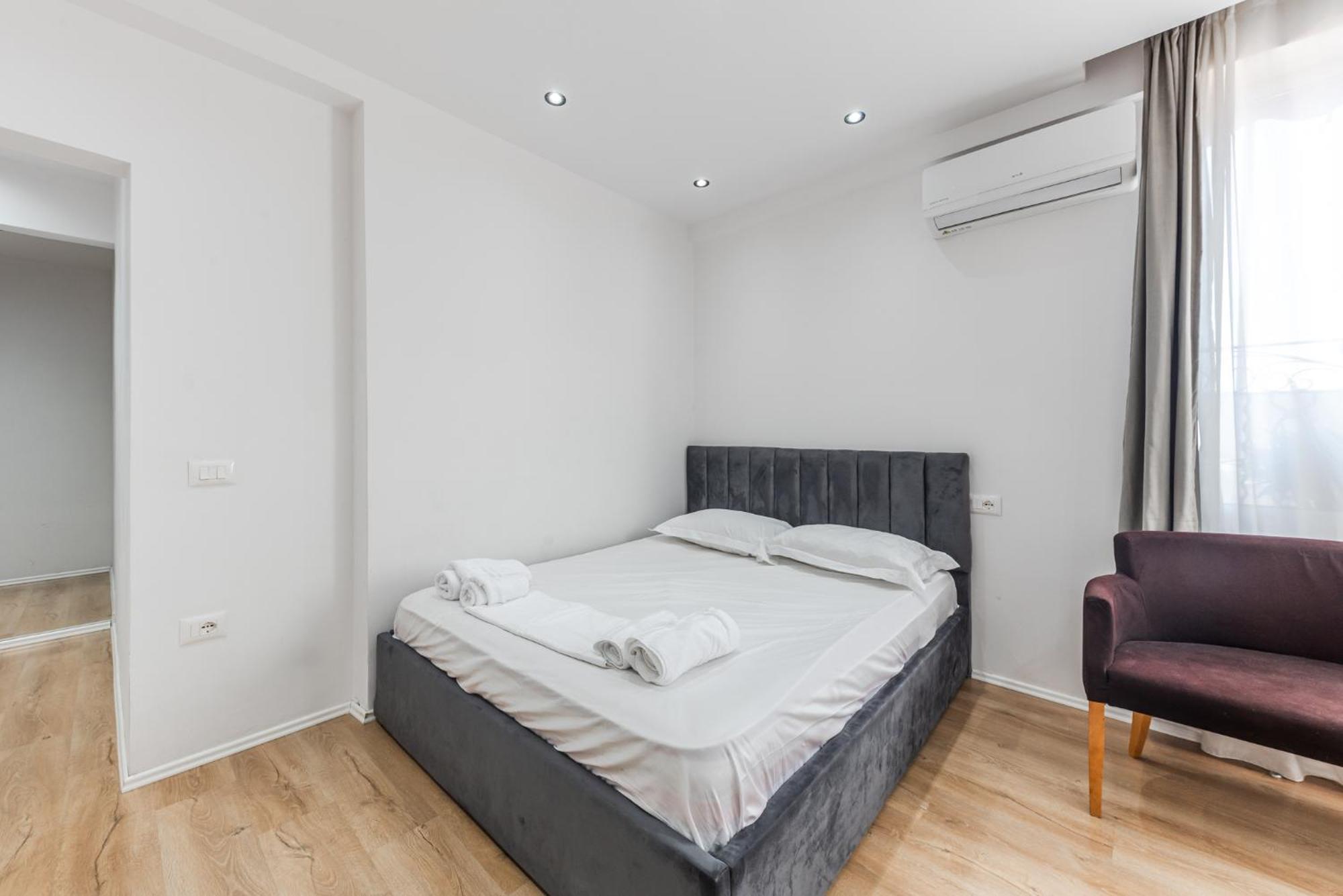 Atelier Apartments By Kondo Stays Tirana Bagian luar foto