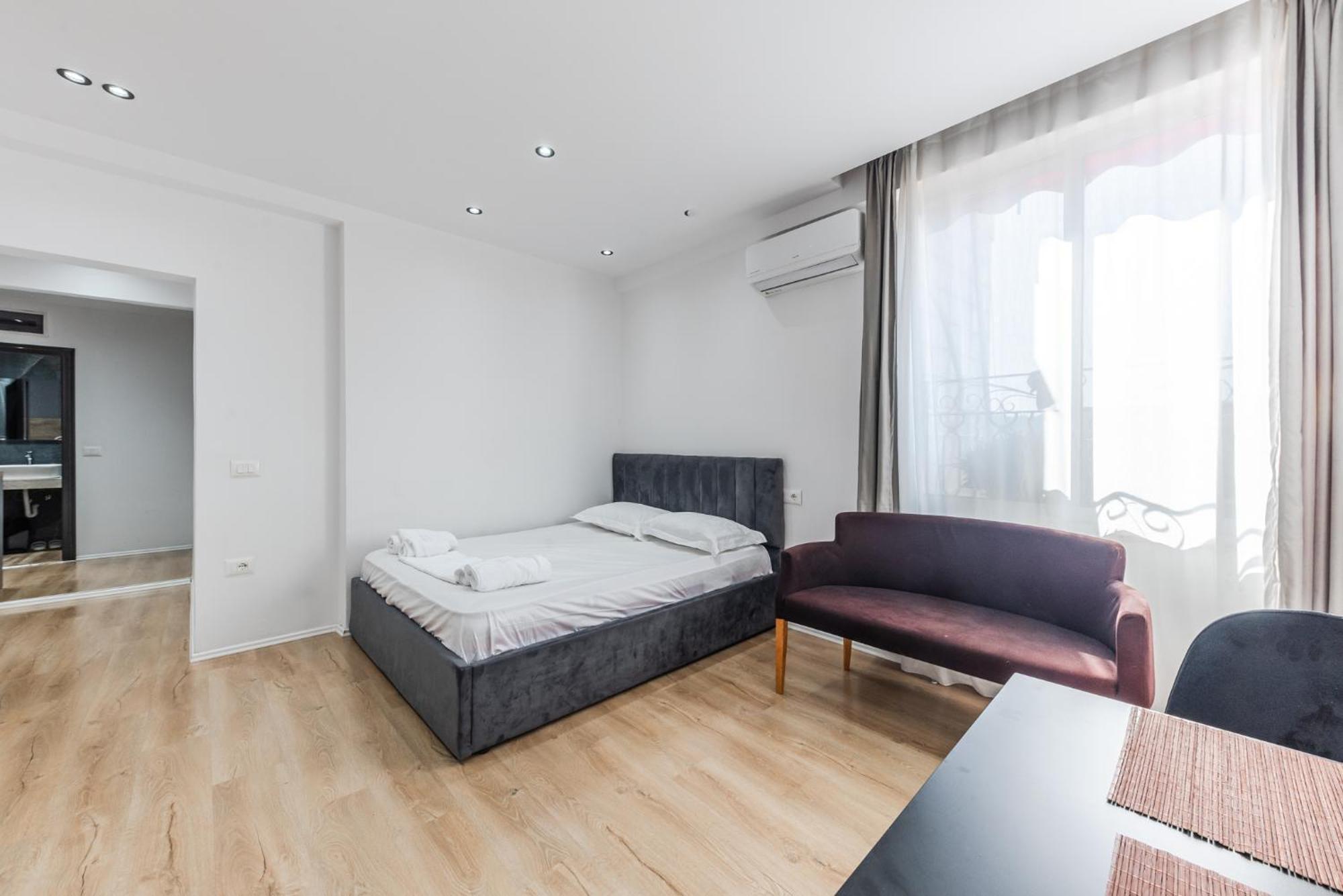 Atelier Apartments By Kondo Stays Tirana Bagian luar foto