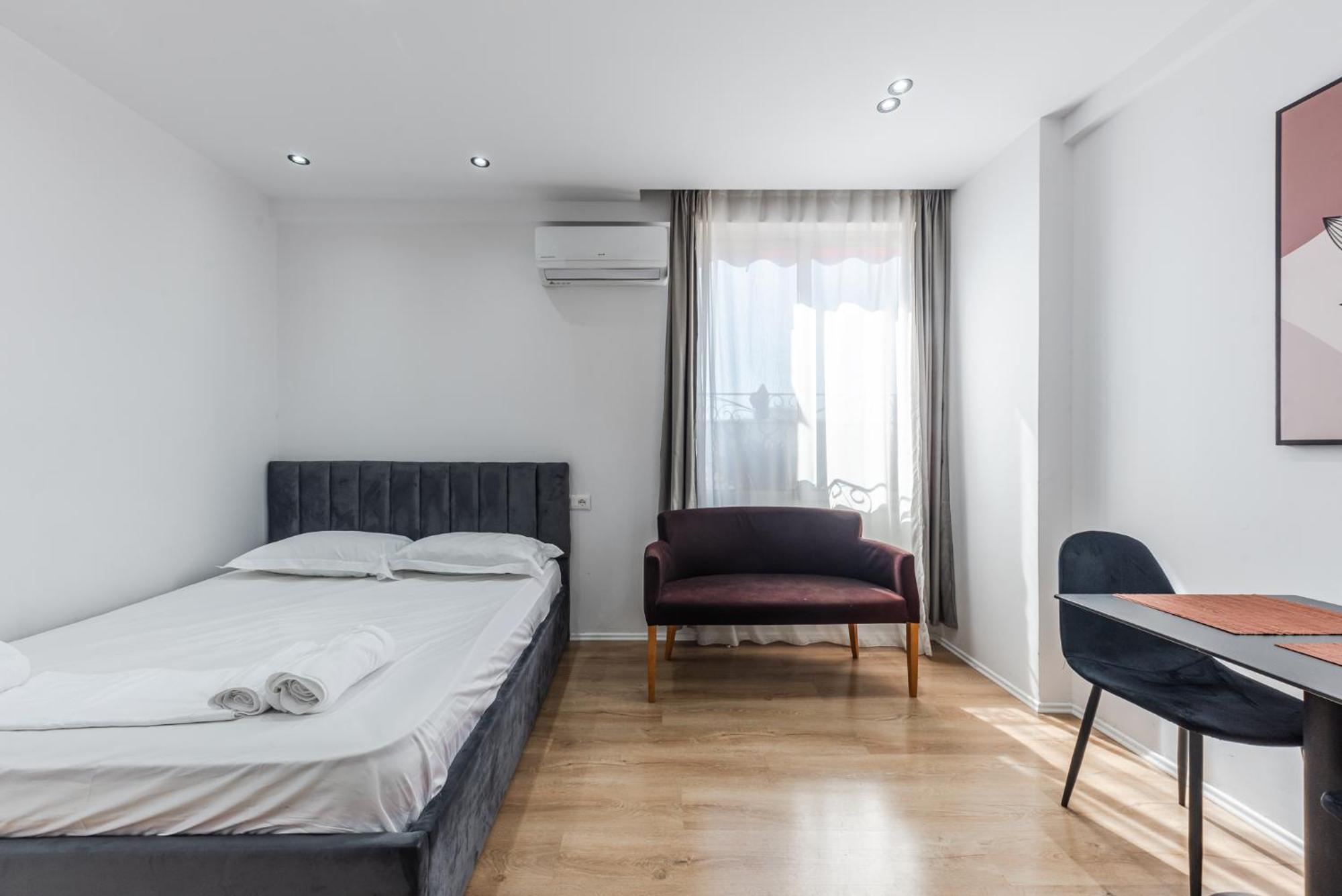 Atelier Apartments By Kondo Stays Tirana Bagian luar foto