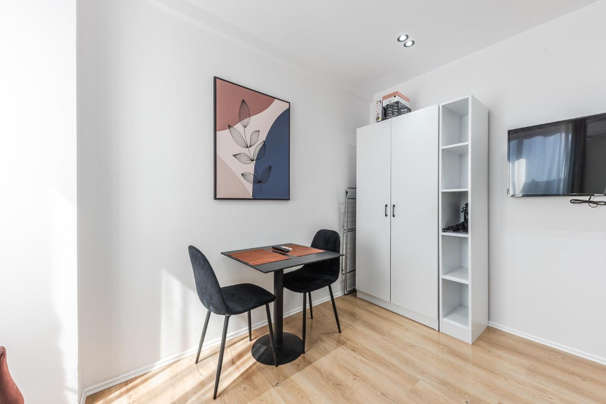 Atelier Apartments By Kondo Stays Tirana Bagian luar foto