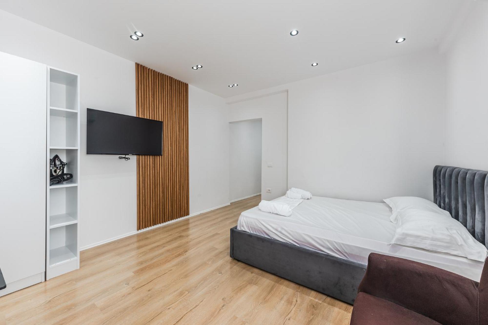 Atelier Apartments By Kondo Stays Tirana Bagian luar foto