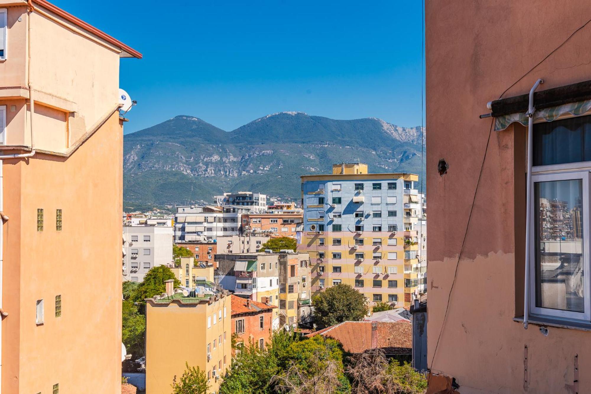 Atelier Apartments By Kondo Stays Tirana Bagian luar foto