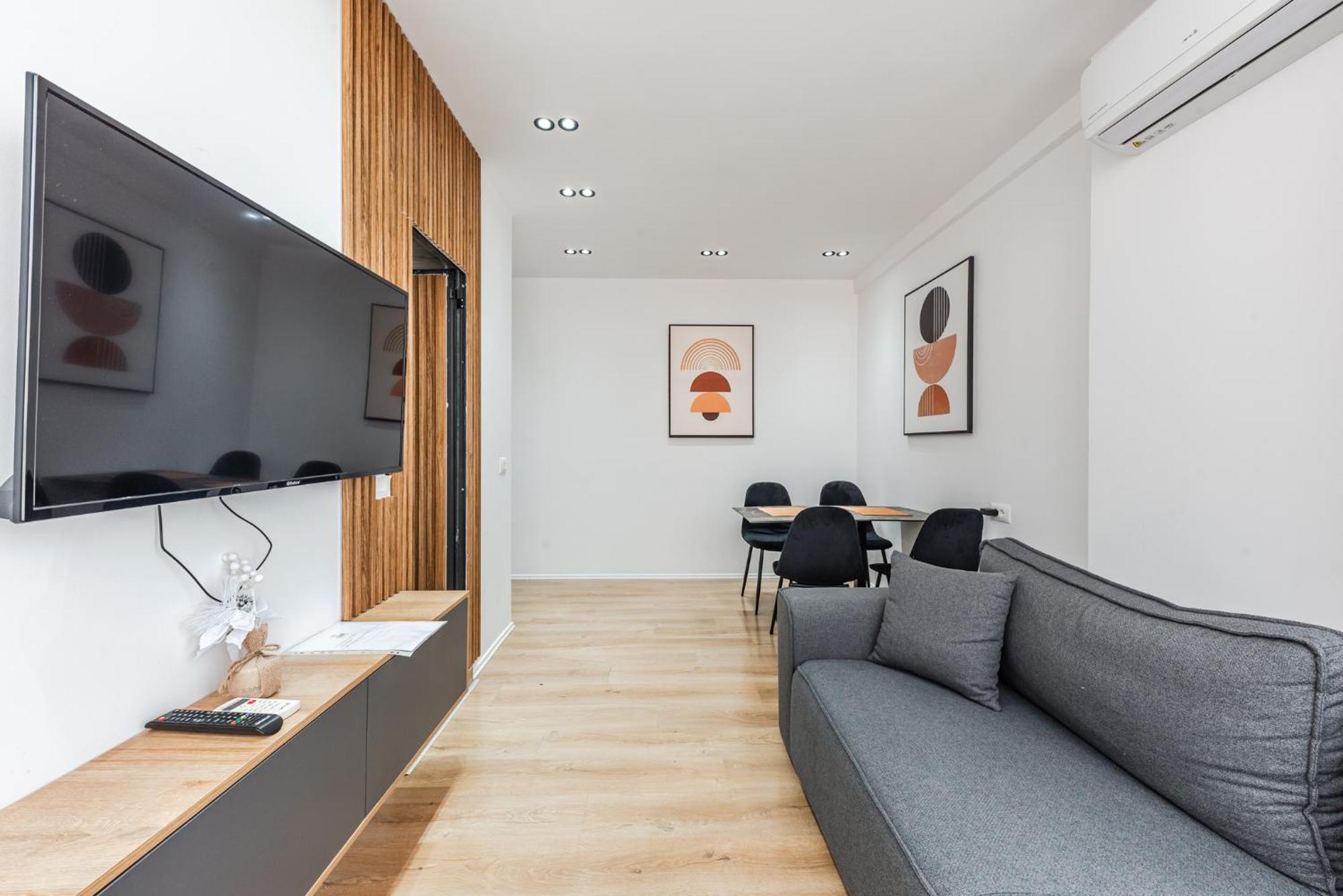 Atelier Apartments By Kondo Stays Tirana Bagian luar foto