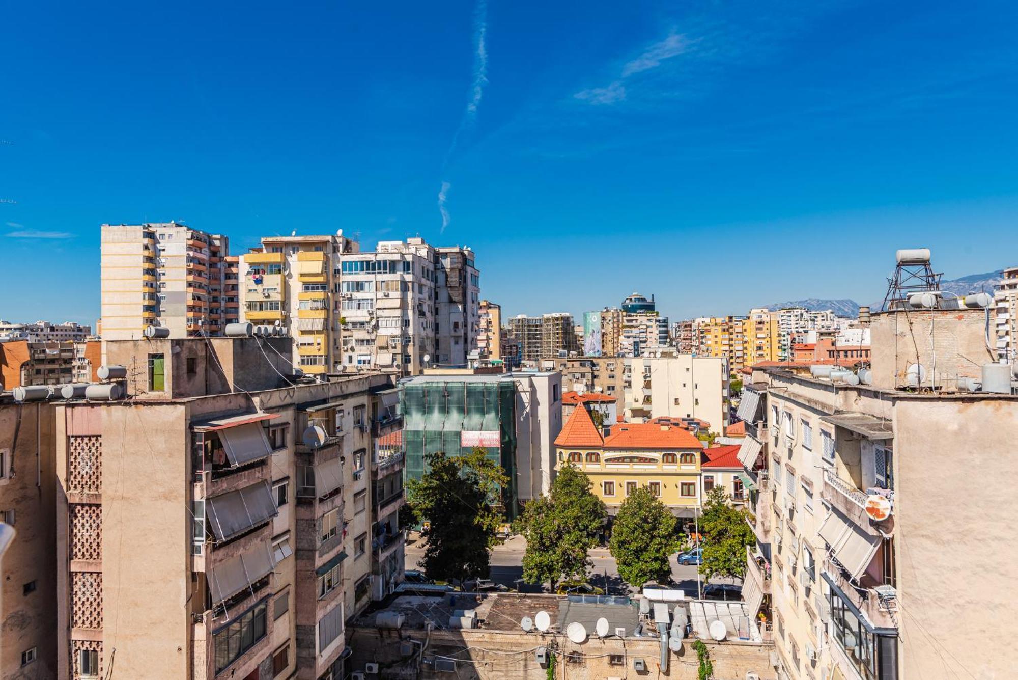 Atelier Apartments By Kondo Stays Tirana Bagian luar foto
