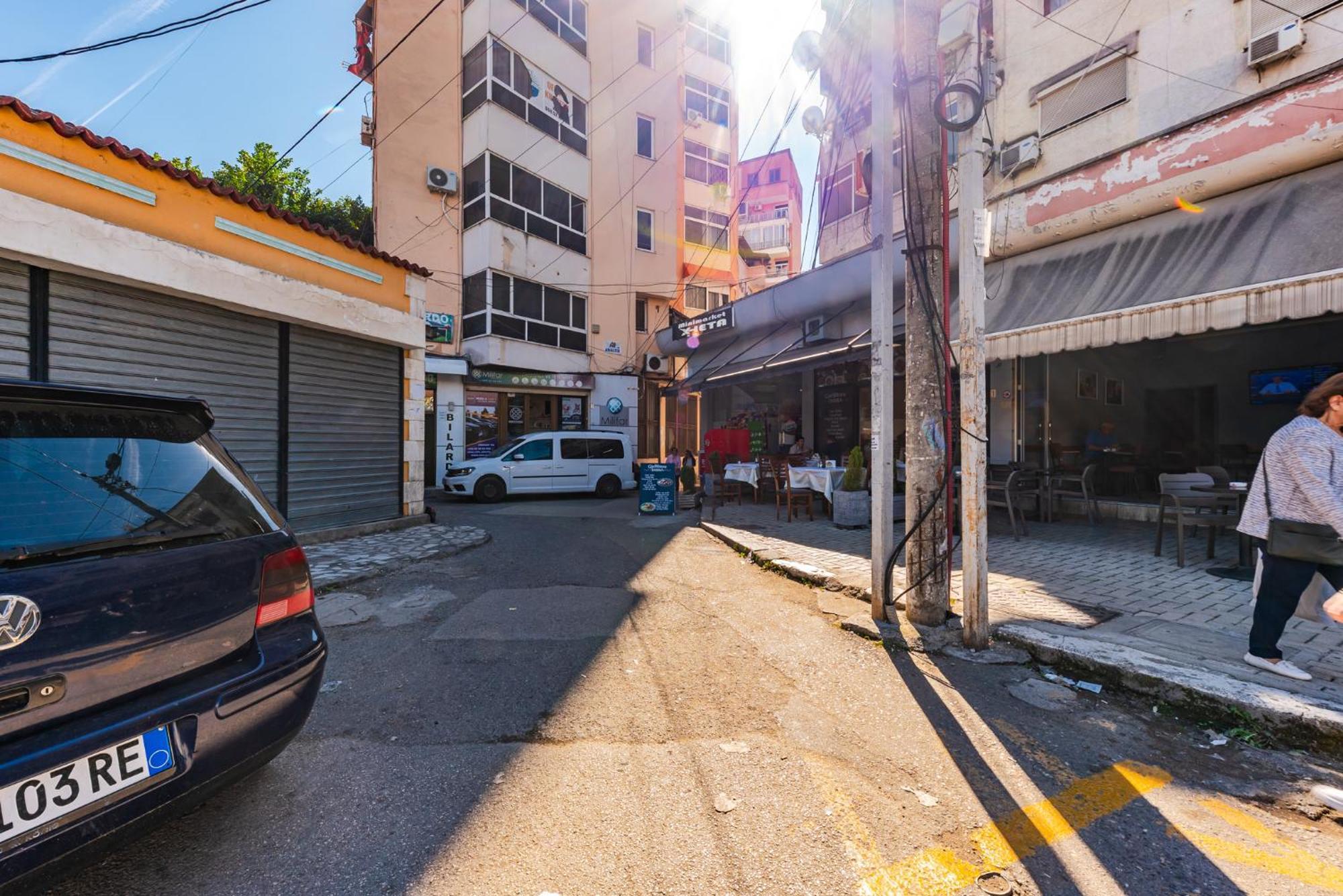 Atelier Apartments By Kondo Stays Tirana Bagian luar foto
