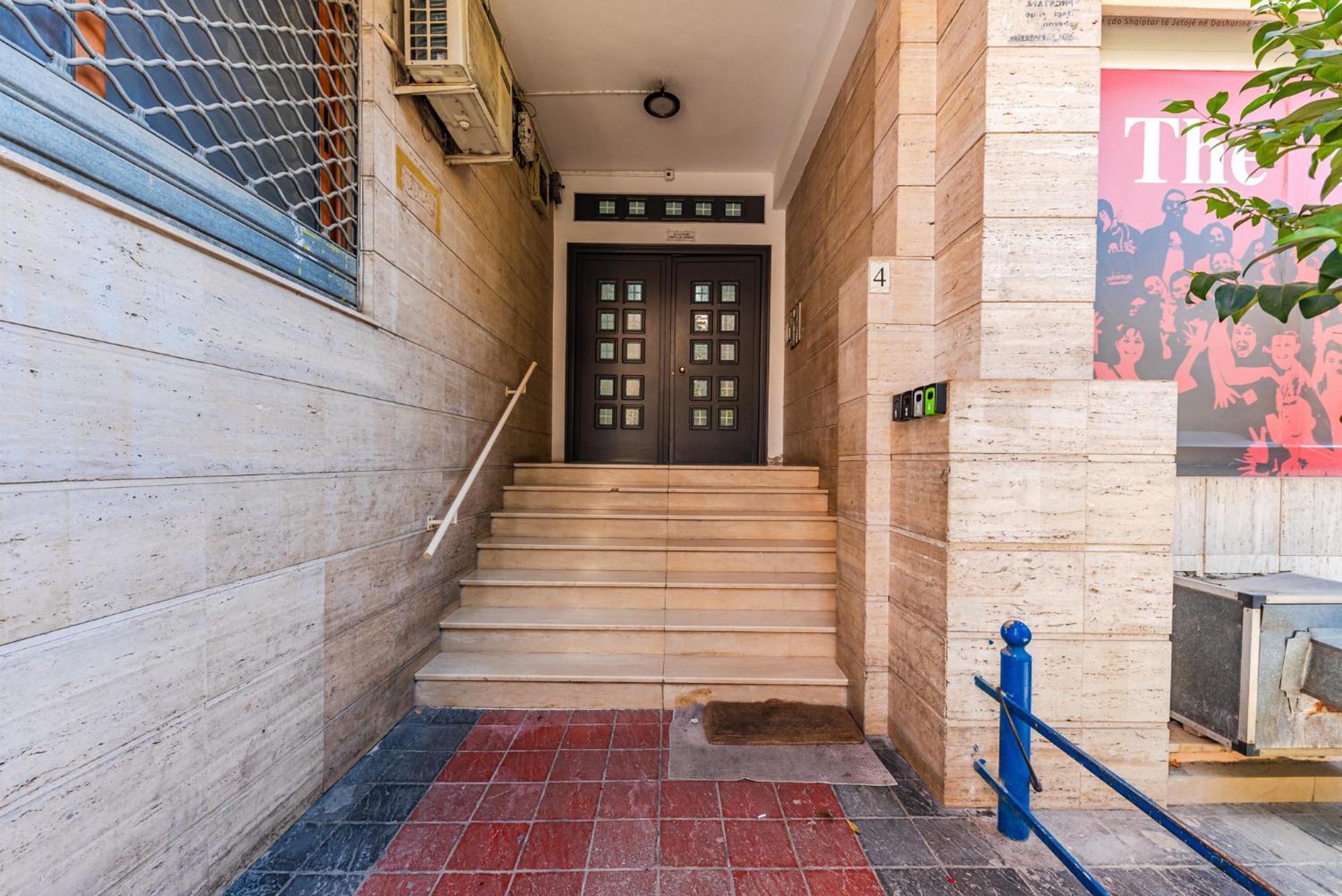 Atelier Apartments By Kondo Stays Tirana Bagian luar foto