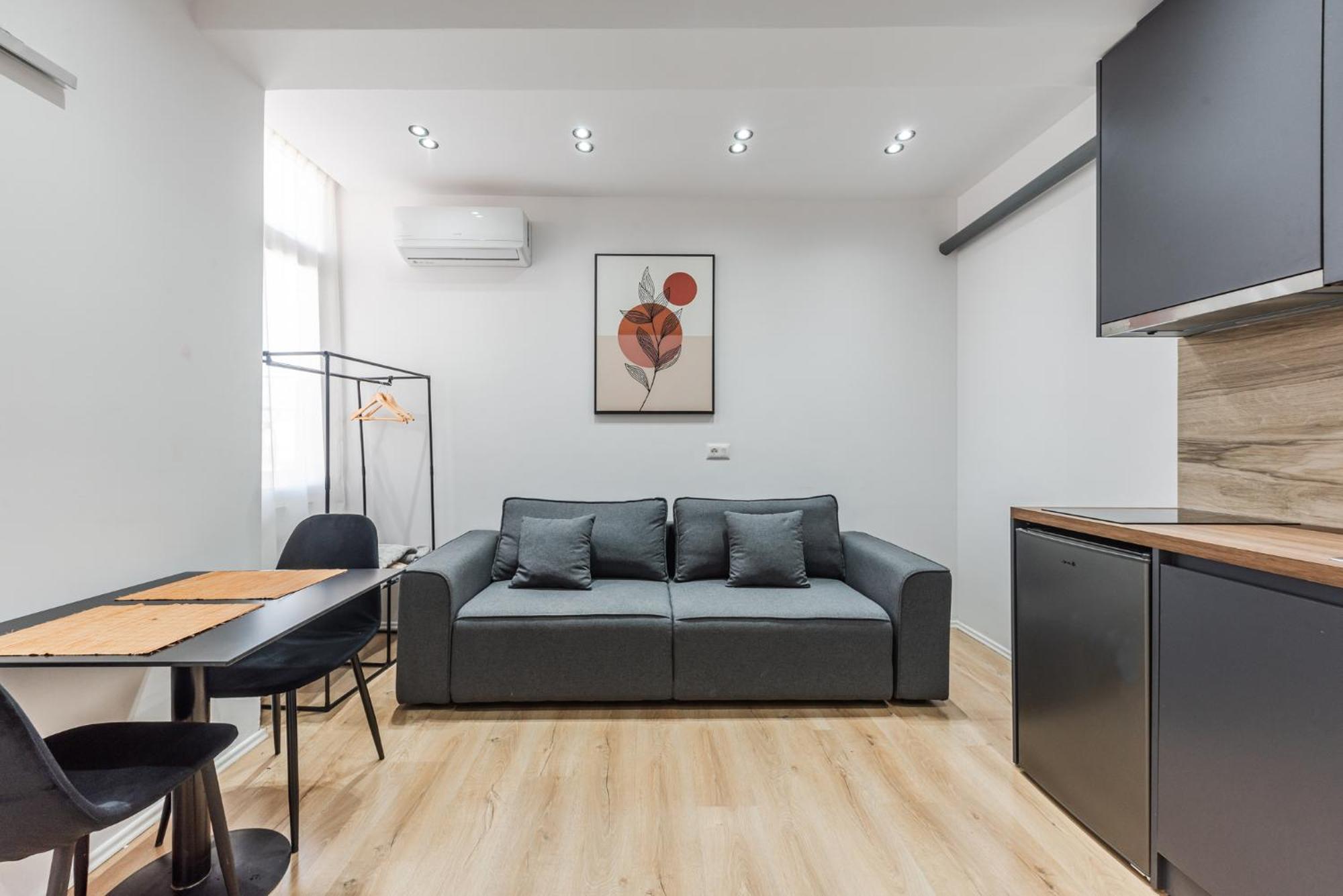 Atelier Apartments By Kondo Stays Tirana Bagian luar foto